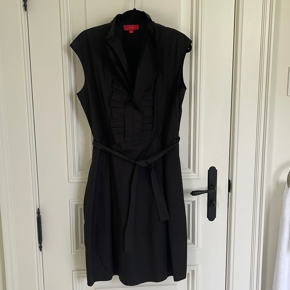 Lavia cotton dress with beautiful detail  size it48